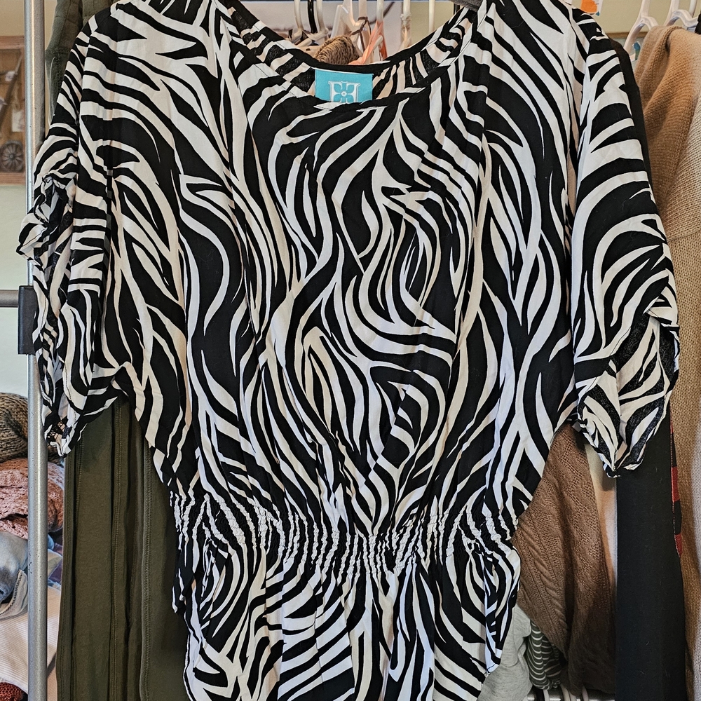 Escapada Black and White Zebra Print Blouse